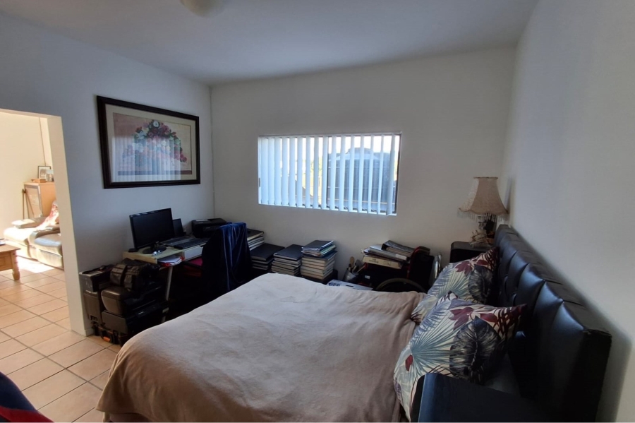 To Let 1 Bedroom Property for Rent in Myburgh Park Western Cape